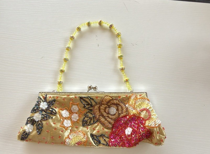 Vintage Beaded Floral Sequin Clutch Evening Bag Gold Handbag Kiss Lock Strap