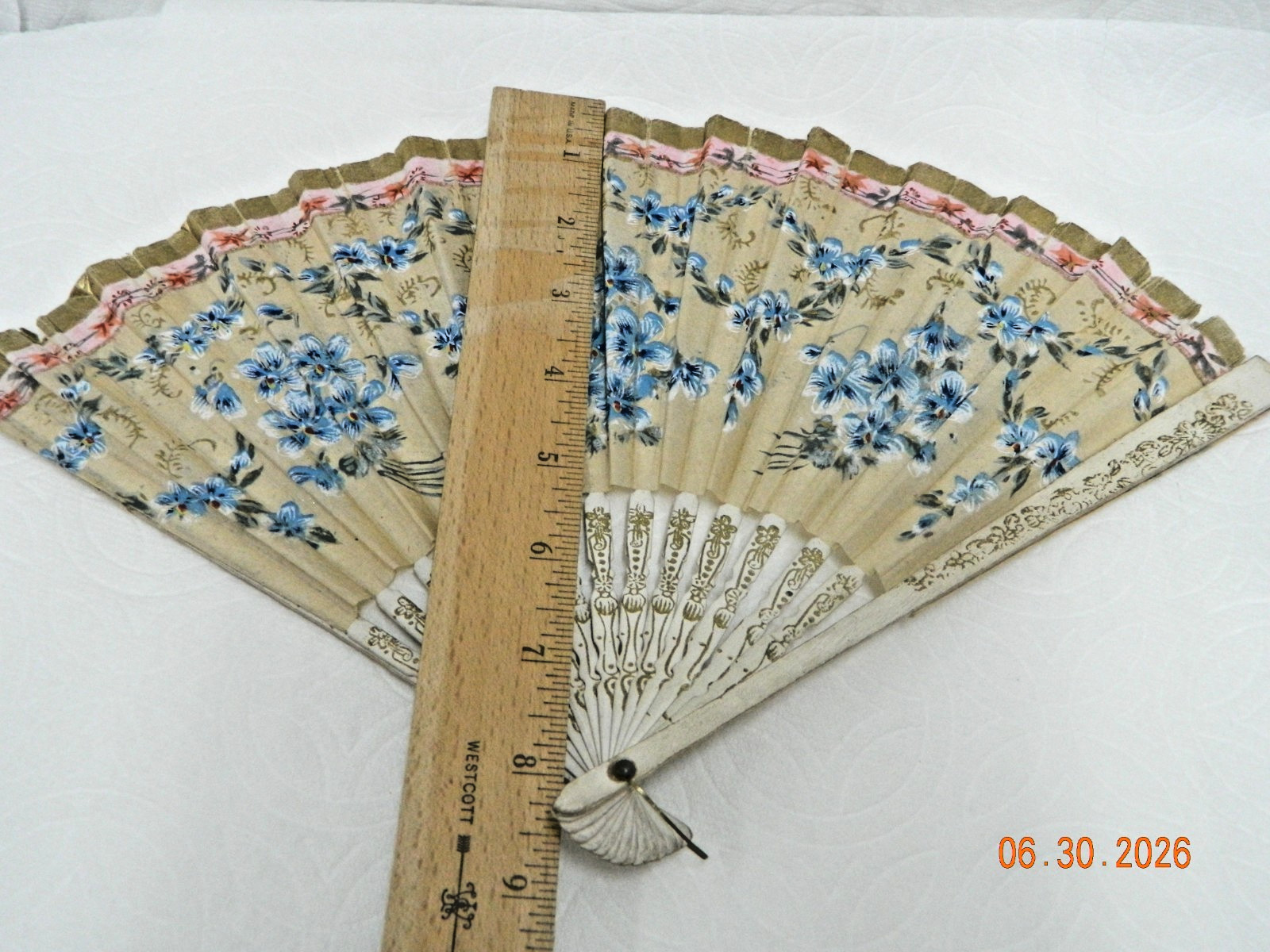 VINTAGE PAPER FOLDING FAN FLORAL