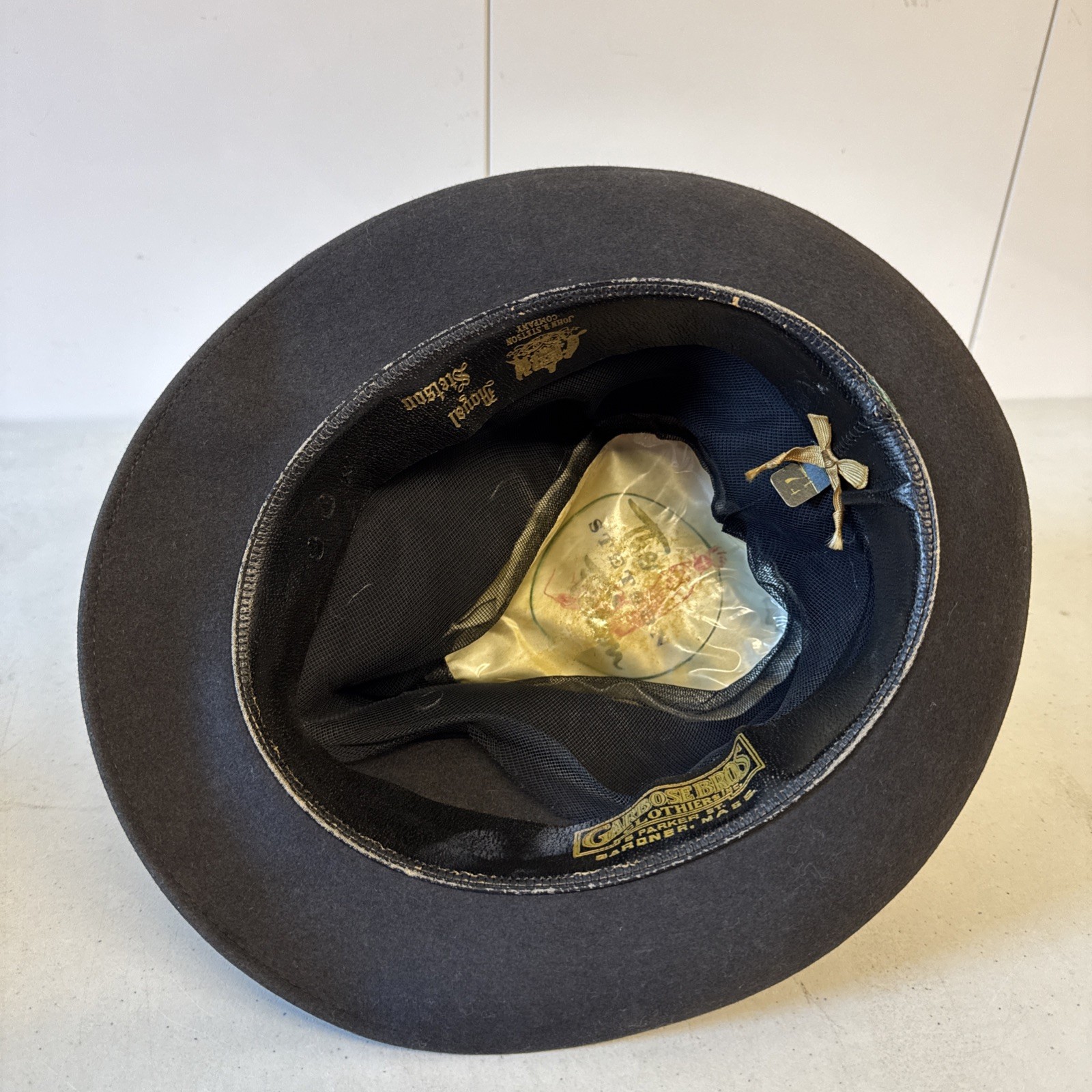 Vintage Royal Stetson Fedora Hat Falcon 7 1/4 Made In USA – RARE Gray