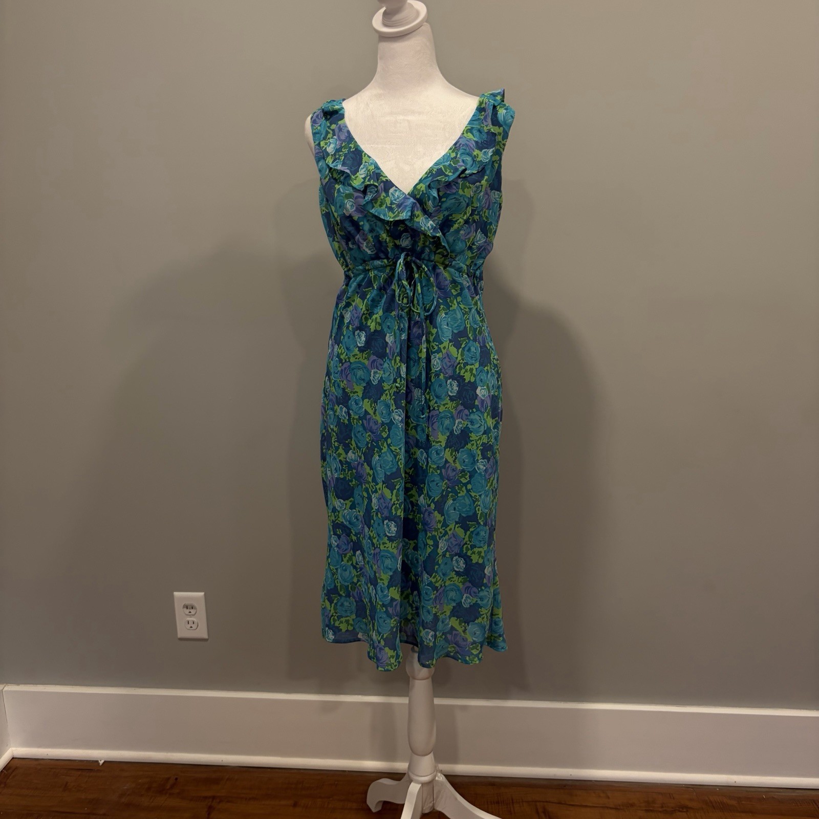 Women’s Sleeveless Floral Dress