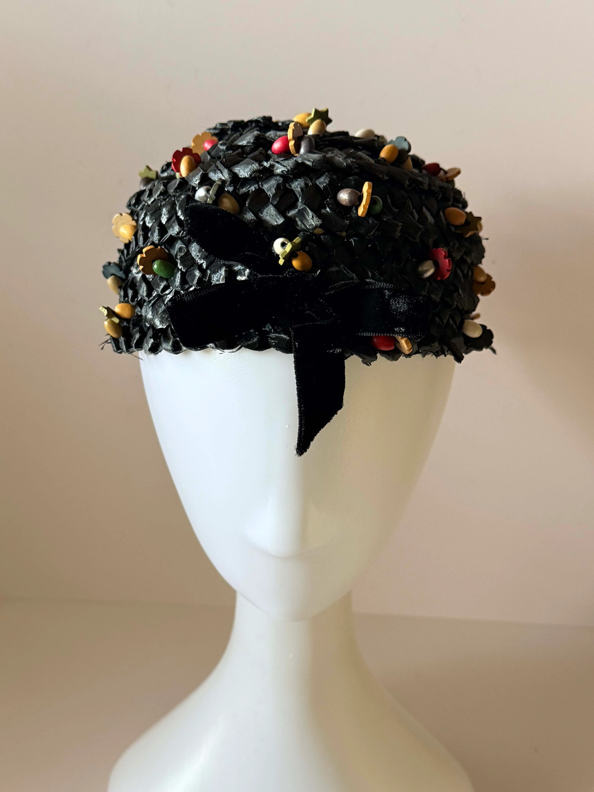 1950s Miss Sally Victor Black Raffia Pillbox Hat Wooden Bead Trim Vintage